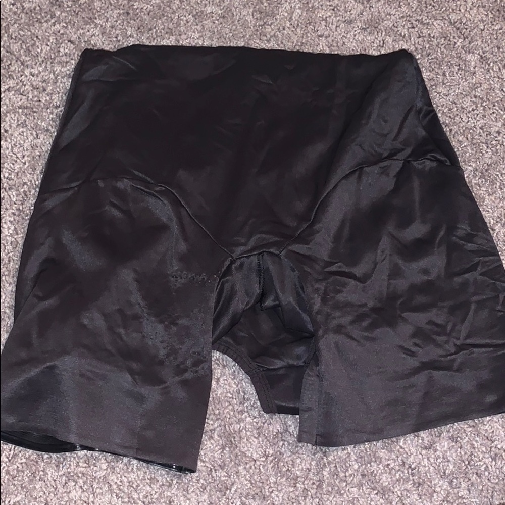 Compression garment - Picture 3 of 4